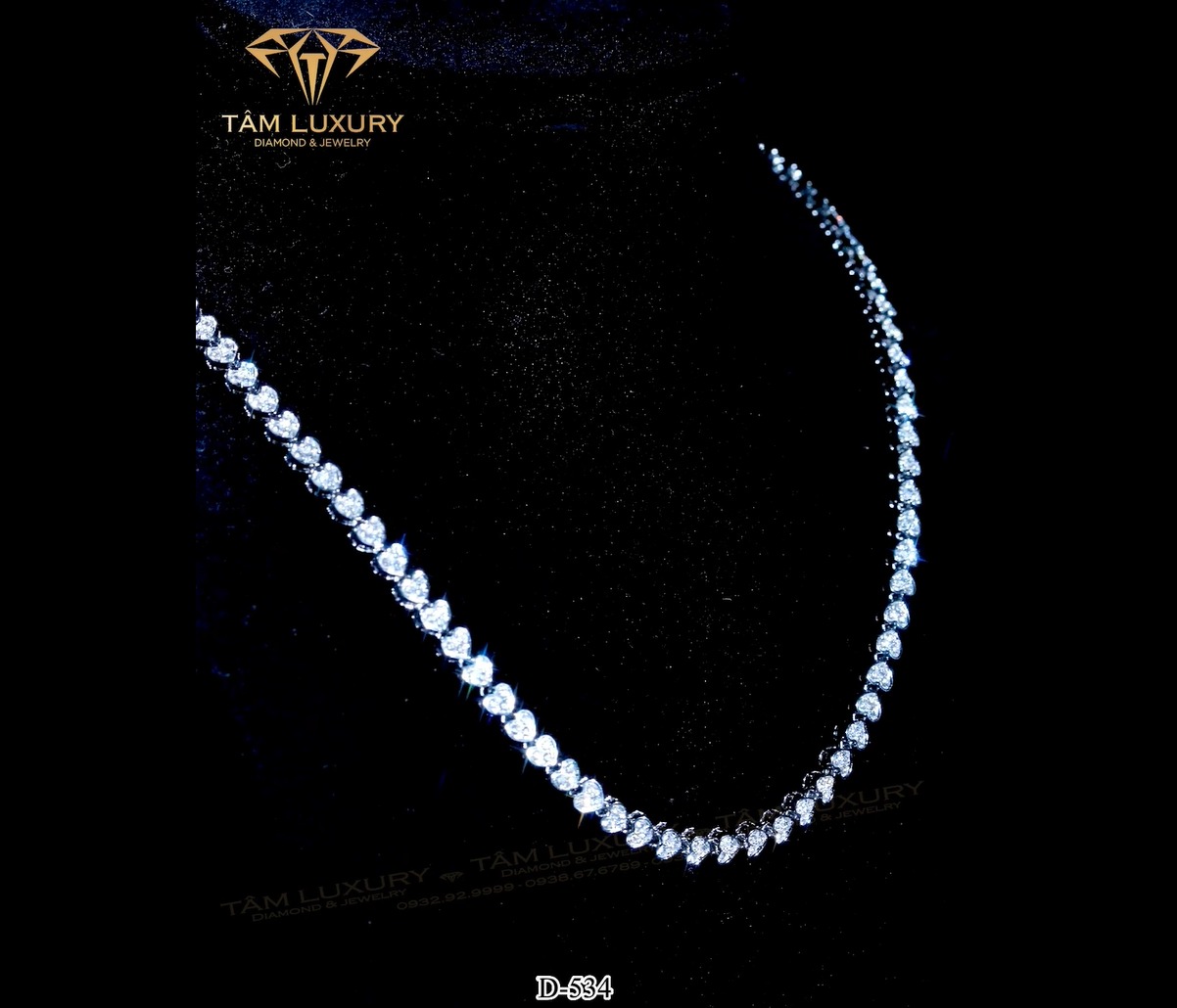Chất Liệu Cao Cấp Của Dây Chuyền Kim Cương “Balence” – D534