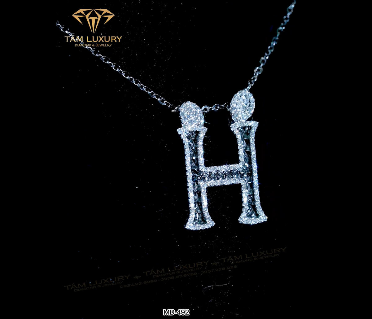 Thông Tin Chung Về Mặt Dây Chuyền Kim Cương Vàng Ý “Wilfred” – MD492