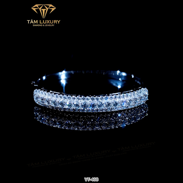 Vòng Tay Kim Cương “Glittering” – VT468 Có Giá Bao Nhiêu?