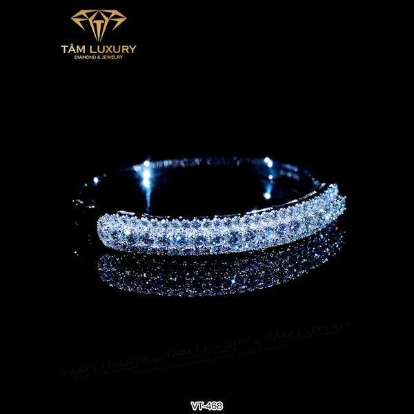 Thông Tin Về Vòng Tay Kim Cương “Glittering” – VT468