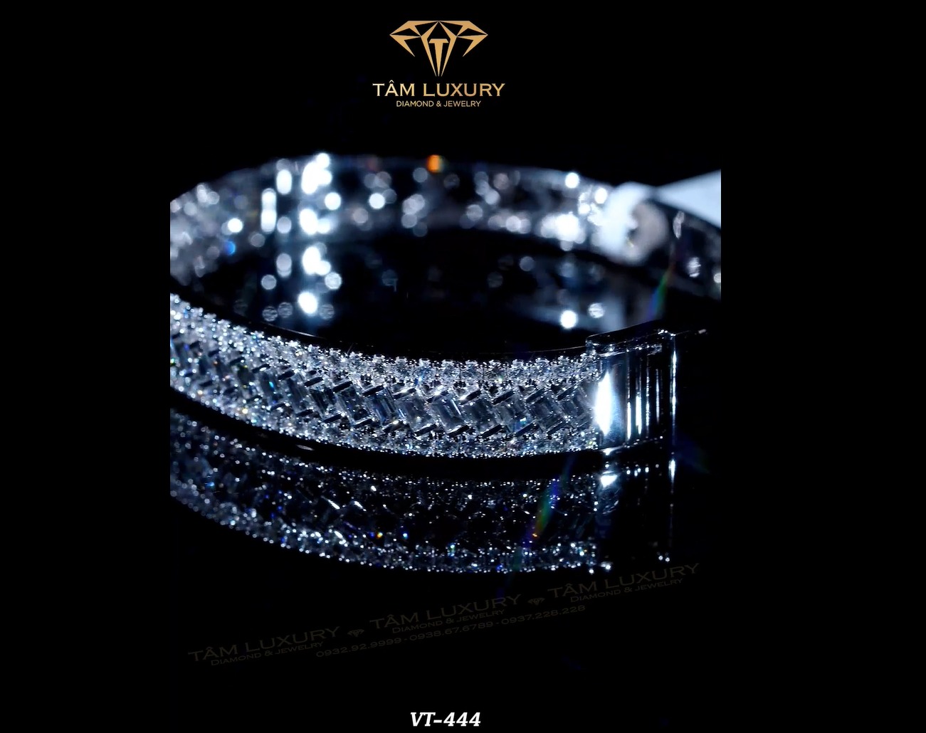 Thiết Kế Ấn Tượng Của Vòng Tay Kim Cương “Daria” – VT444